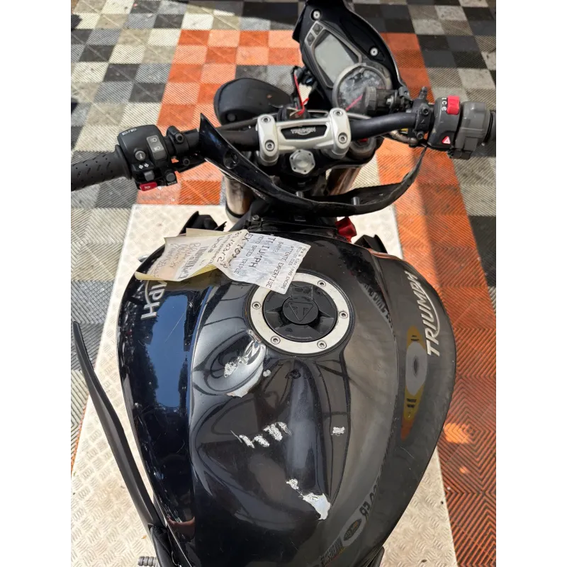 TRIUMPH SPEED TRIPLE 1050