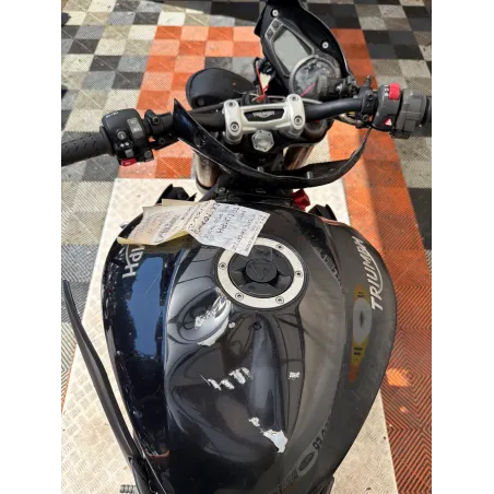 TRIUMPH SPEED TRIPLE 1050