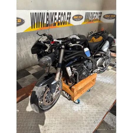 TRIUMPH SPEED TRIPLE 1050