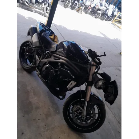 TRIUMPH SPEED TRIPLE 1050