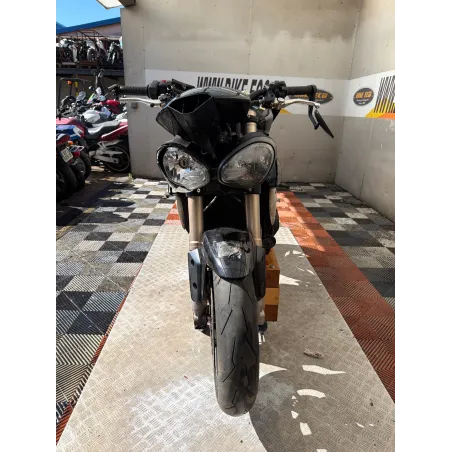 TRIUMPH SPEED TRIPLE 1050