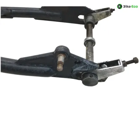 Bras oscillant SUZUKI GT 750 1973-1974