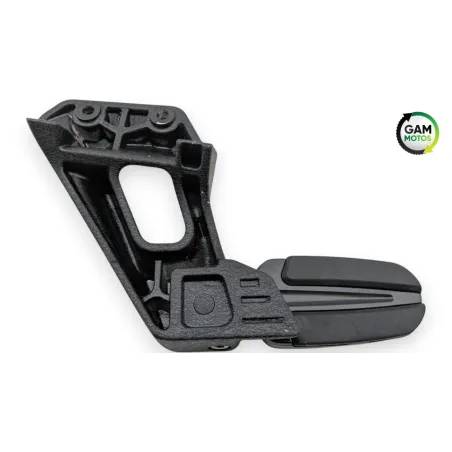 Repose pieds arriere droit BENDA LFC 700 2023 - 2025