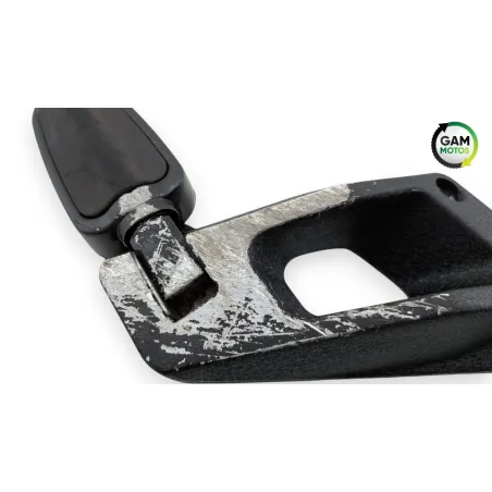 Repose pieds arriere droit BENDA LFC 700 2023 - 2025