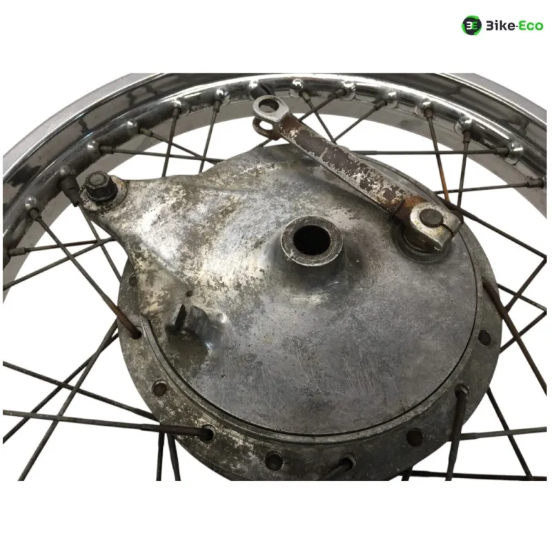 Jante arriere SUZUKI GT 750 1973-1974