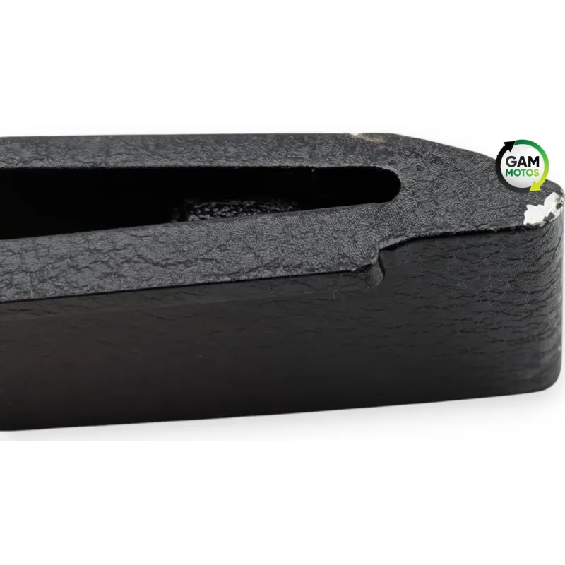 Habillage de cadre droit BENDA LFC 700 2023 - 2025