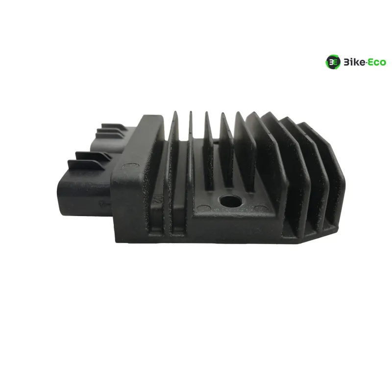 Regulateur charge batterie YAMAHA MT07 700 2023-2024