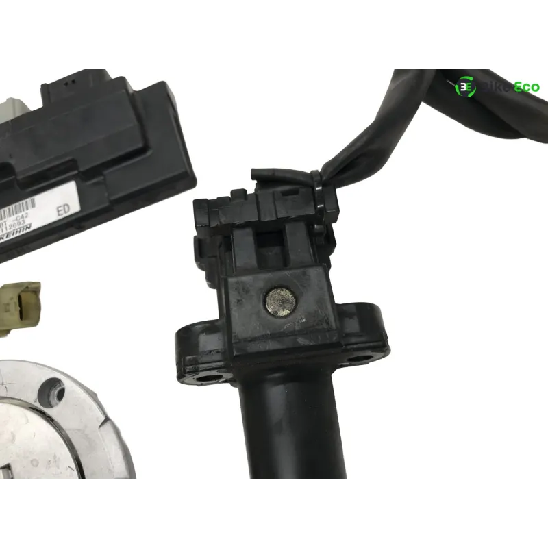Jeu de serrure contacteur a cle code HONDA XL 1000 V 2007-2011 VARADERO