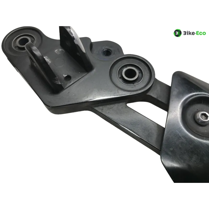 Platine avant gauche YAMAHA MT07 700 2023-2024