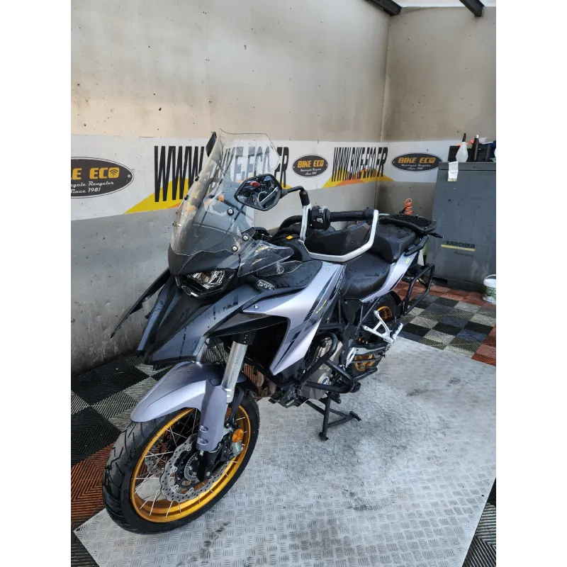 QJ MOTOR SRT 700 SX TOURING