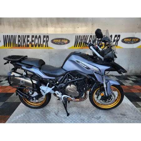 QJ MOTOR SRT 700 SX TOURING