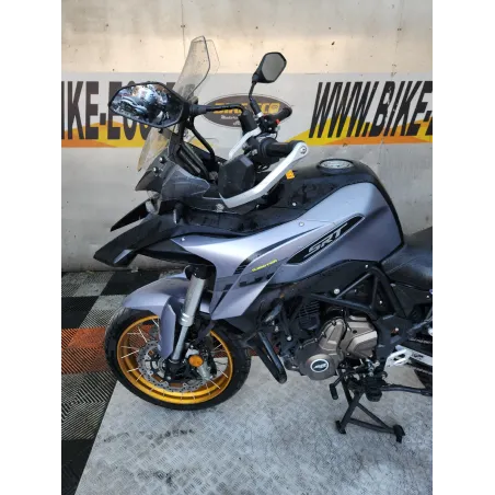 QJ MOTOR SRT 700 SX TOURING