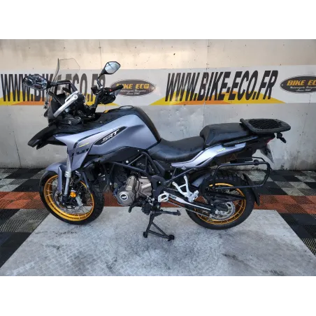 QJ MOTOR SRT 700 SX TOURING