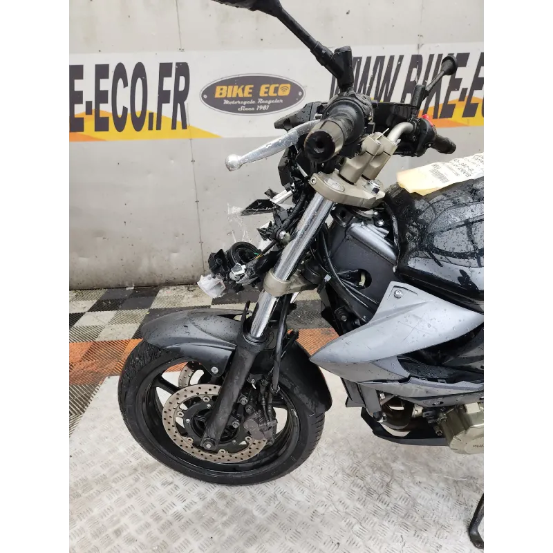 YAMAHA XJ6 600 NC