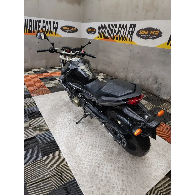 YAMAHA XJ6 600 NC