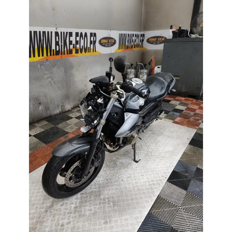 YAMAHA XJ6 600 NC