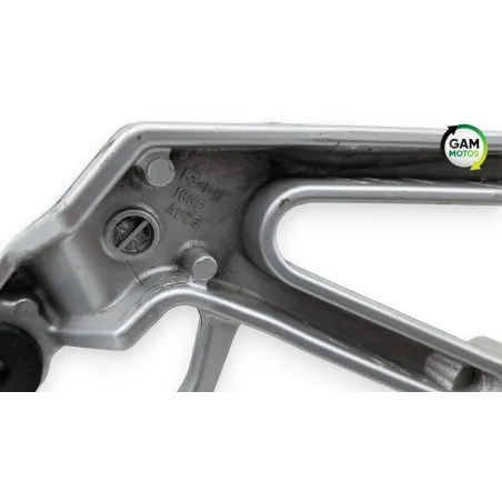 Platine arriere droite SUZUKI SV 650 N 2003 - 2009