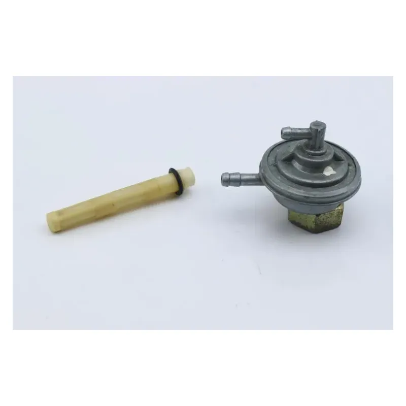 Robinet essence PEUGEOT TWEET 125 2010 - 2013
