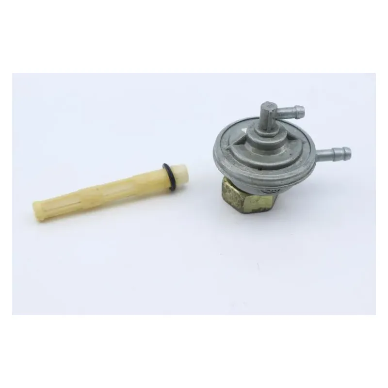 Robinet essence PEUGEOT TWEET 125 2010 - 2013