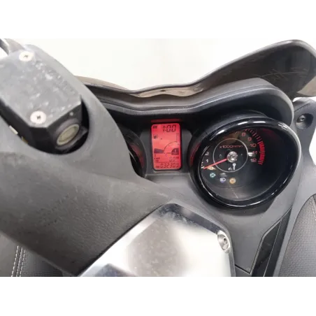 YAMAHA X MAX 125