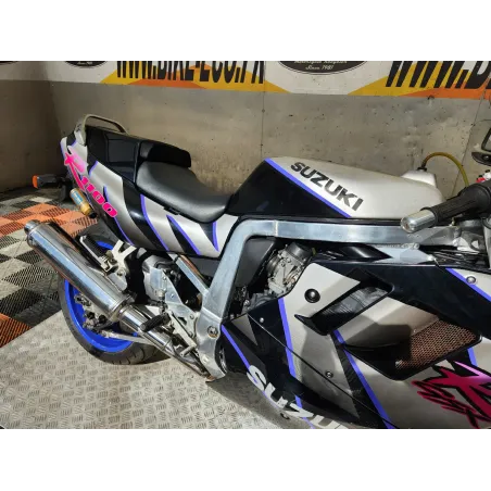 SUZUKI GSX-R 1100
