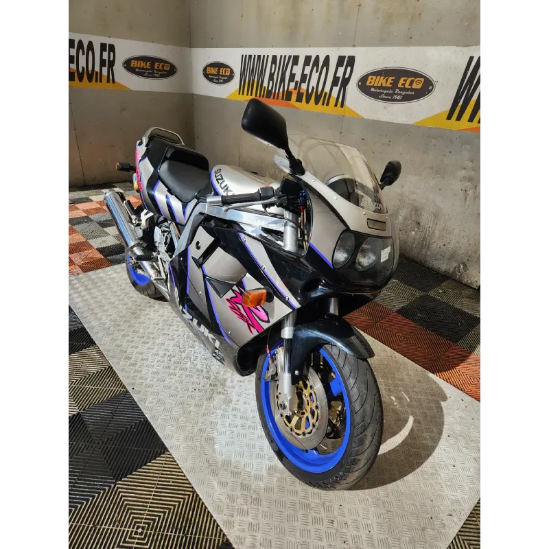 SUZUKI GSX-R 1100