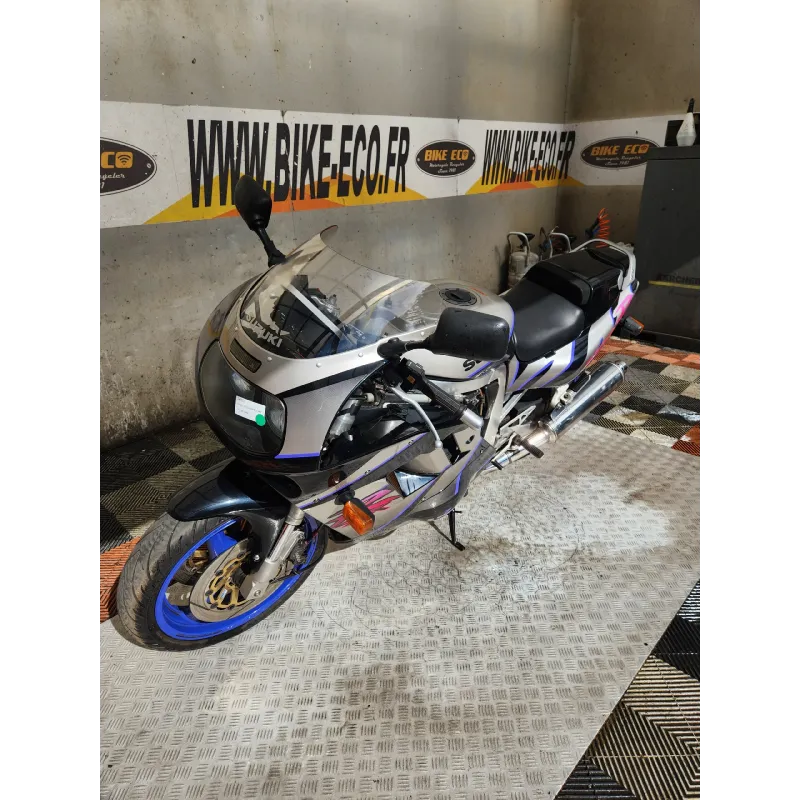 SUZUKI GSX-R 1100