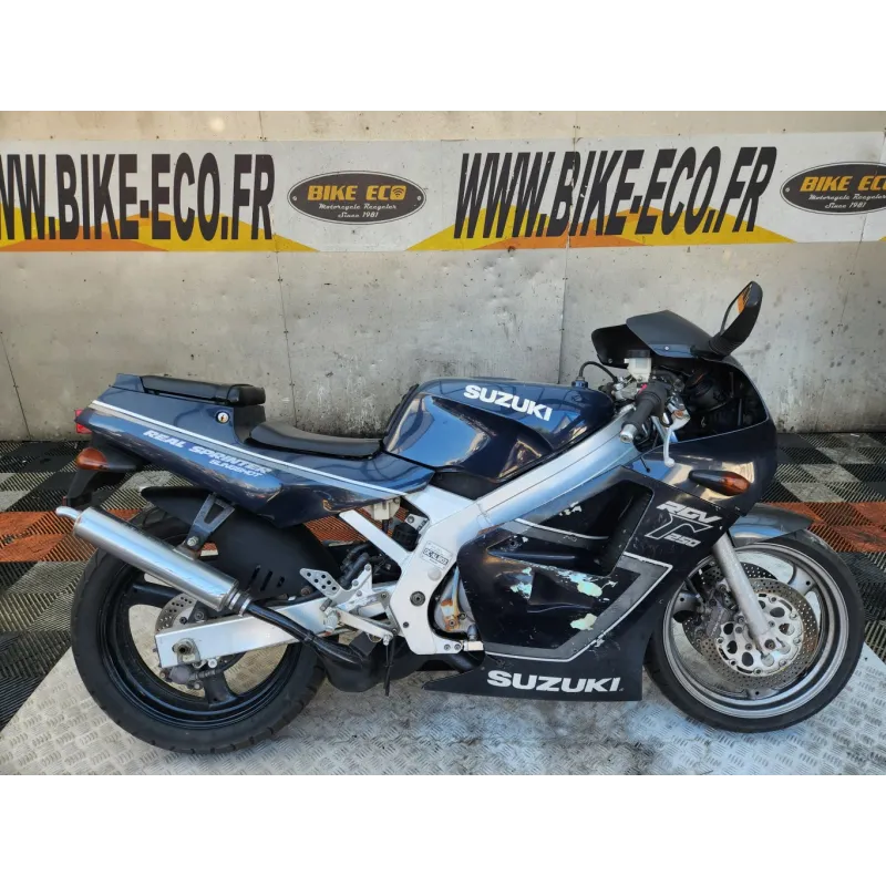 SUZUKI RGV 250