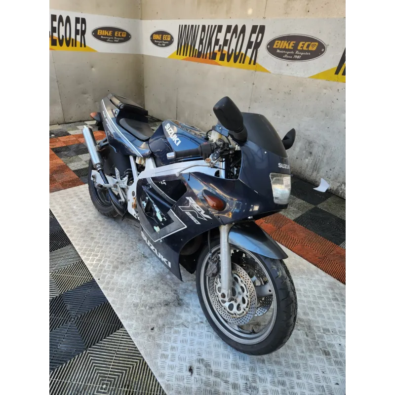 SUZUKI RGV 250