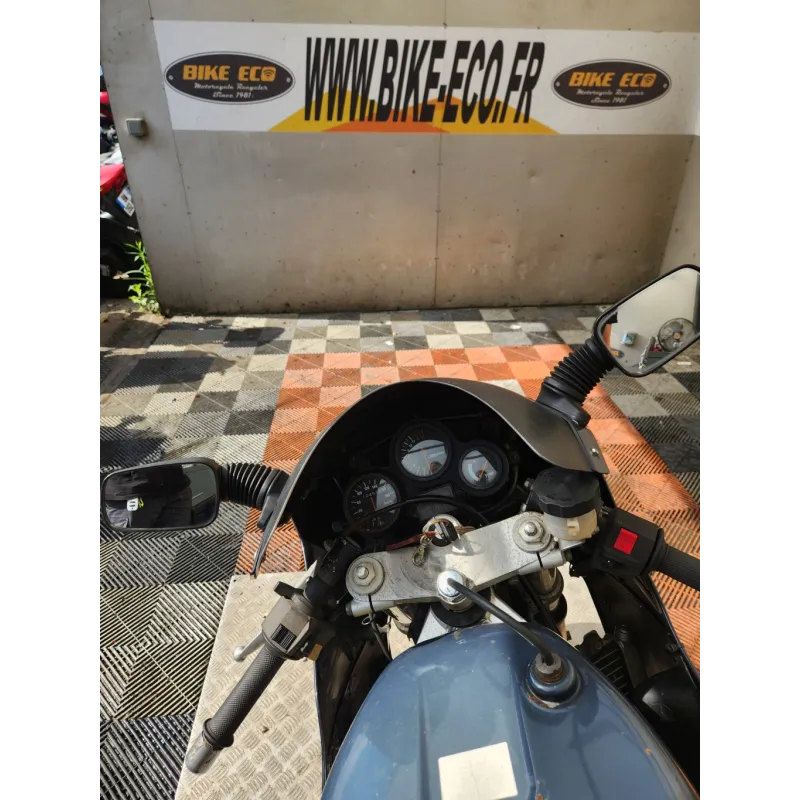 SUZUKI RGV 250