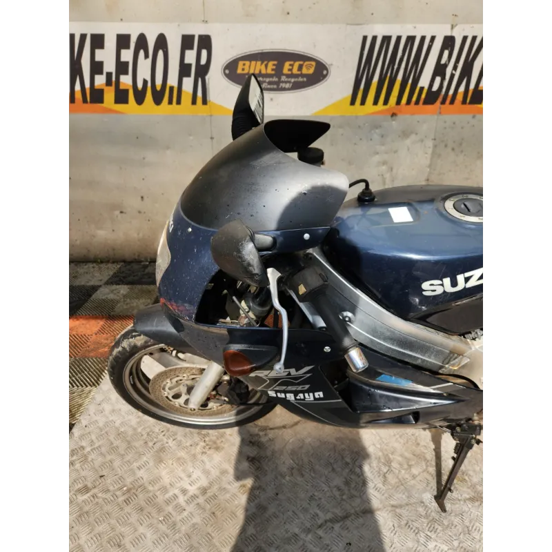 SUZUKI RGV 250