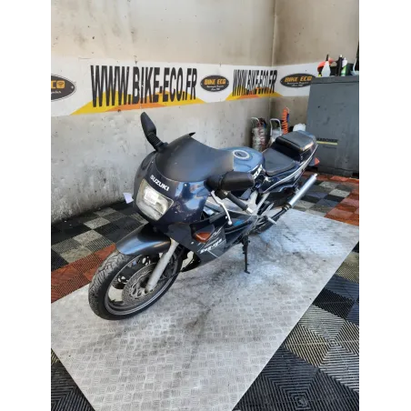 SUZUKI RGV 250