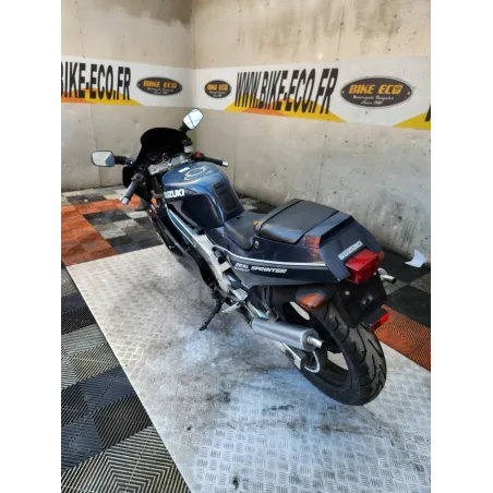 SUZUKI RGV 250