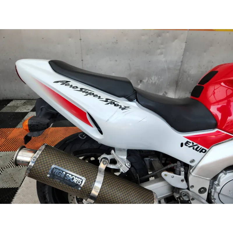 YAMAHA YZF 1000 THUNDERACE