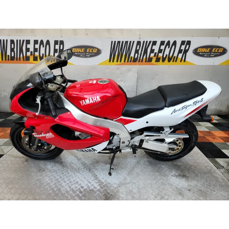YAMAHA YZF 1000 THUNDERACE