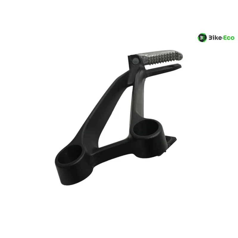 Platine et repose pieds arriere droit YAMAHA MT07 700 2023-2024