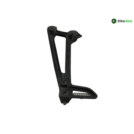 Platine et repose pieds arriere droit YAMAHA MT07 700 2023-2024