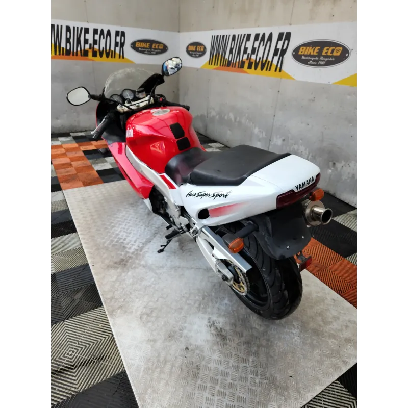 YAMAHA YZF 1000 THUNDERACE