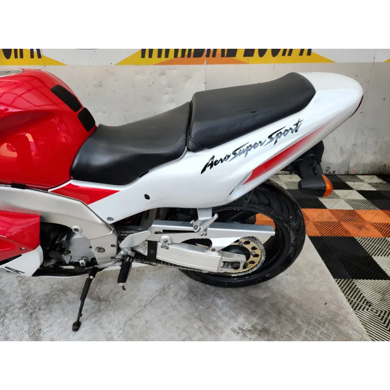 YAMAHA YZF 1000 THUNDERACE