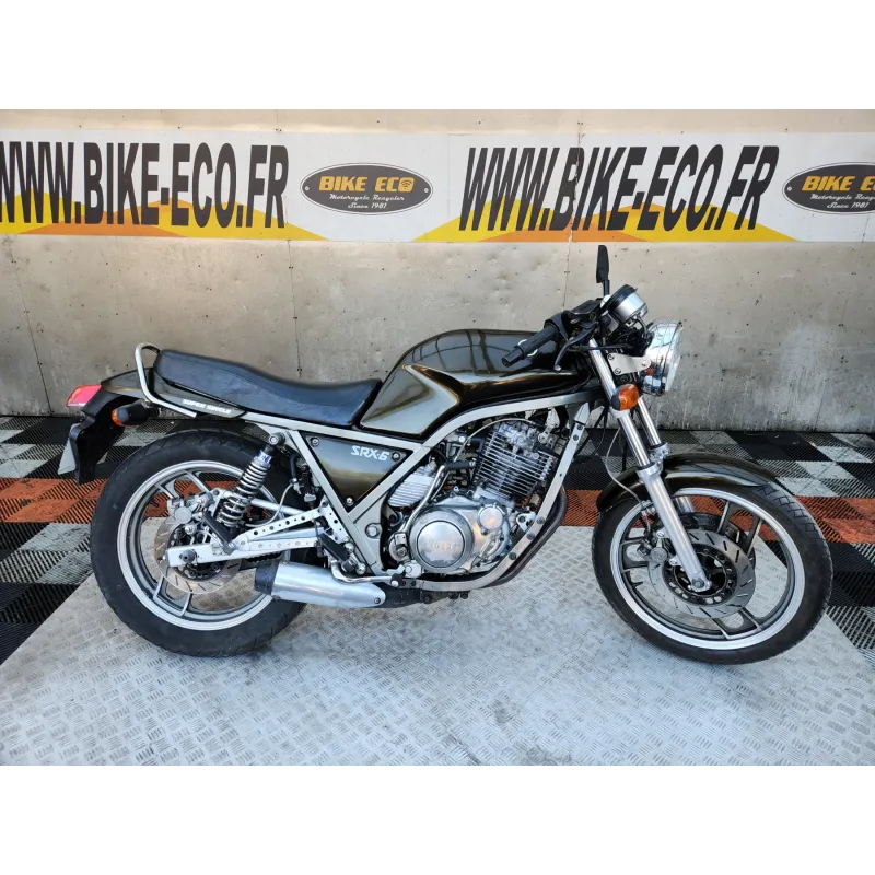YAMAHA SRX 600