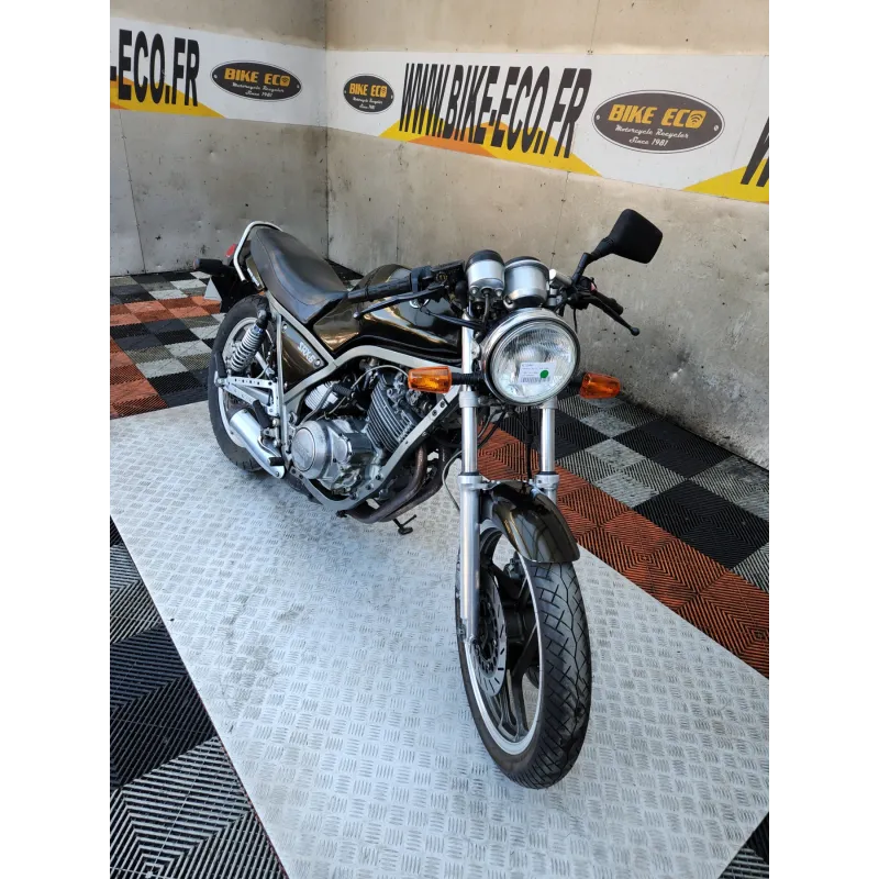 YAMAHA SRX 600