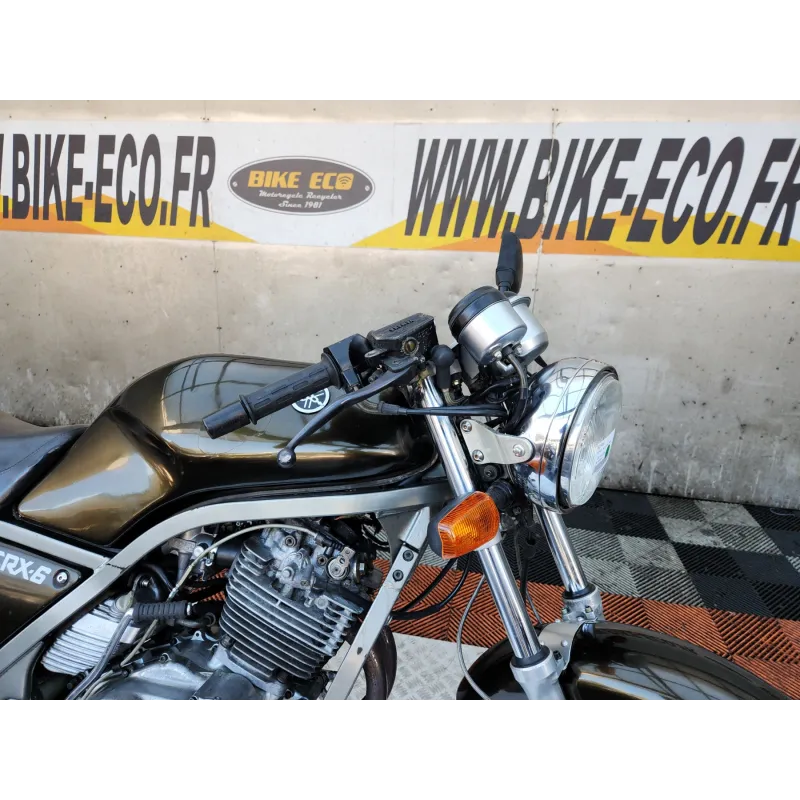 YAMAHA SRX 600