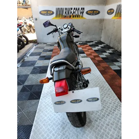 YAMAHA SRX 600