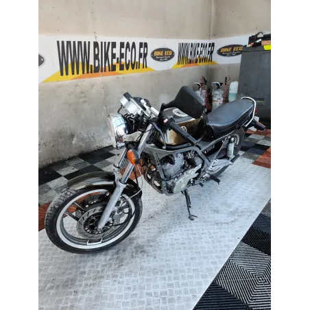YAMAHA SRX 600