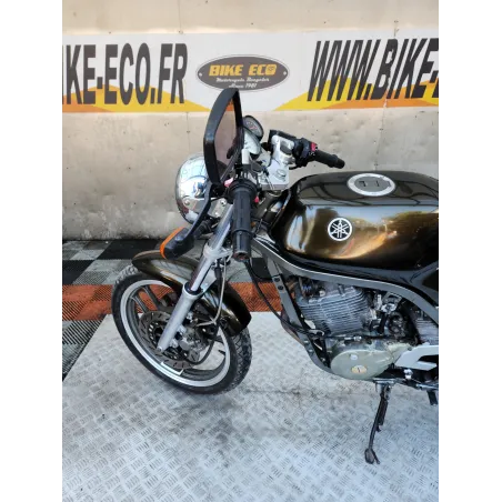 YAMAHA SRX 600