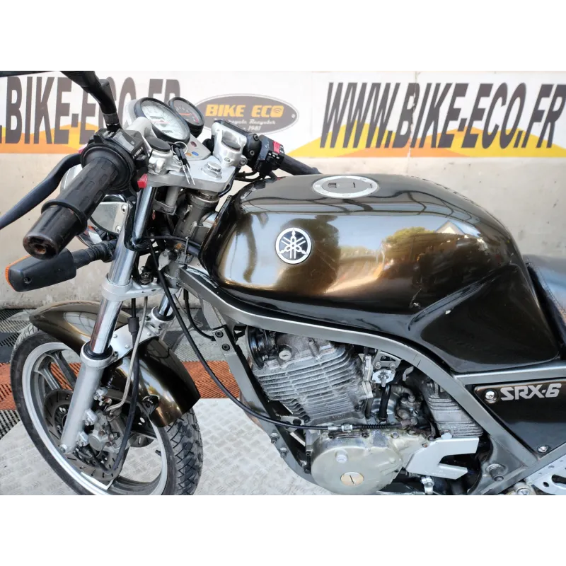 YAMAHA SRX 600
