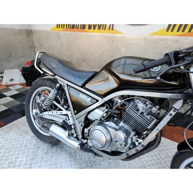 YAMAHA SRX 600