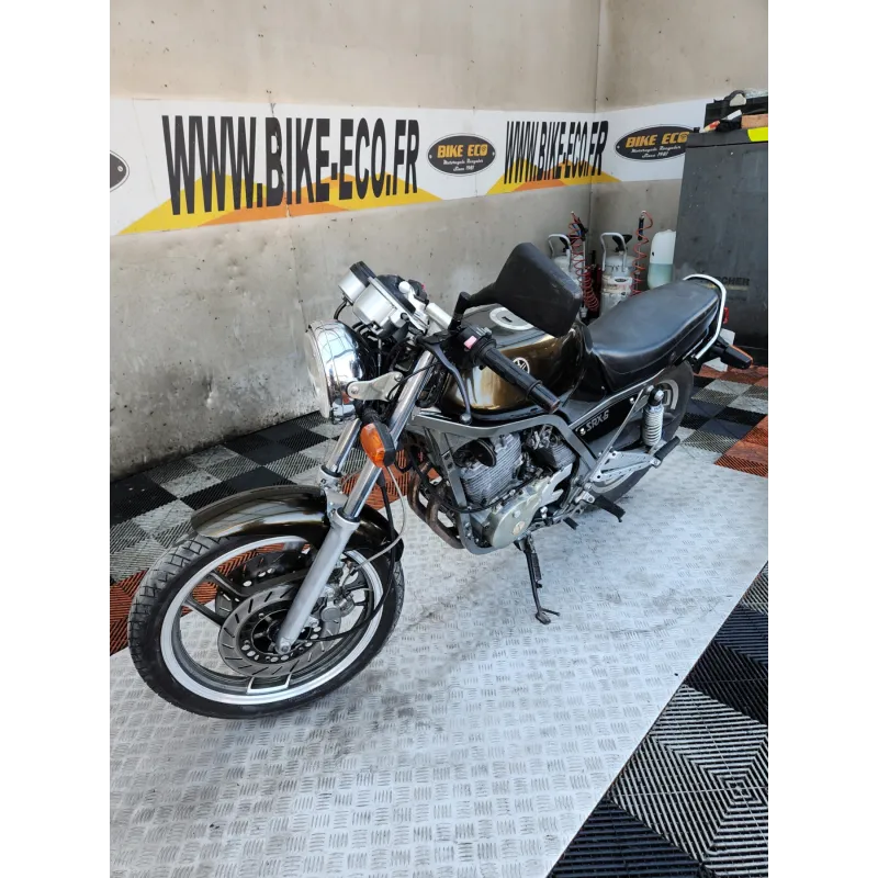 YAMAHA SRX 600