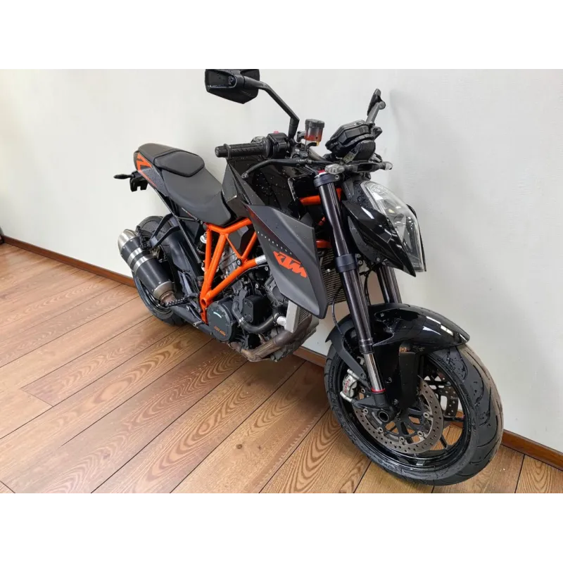 KTM SUPER DUKE 1290
