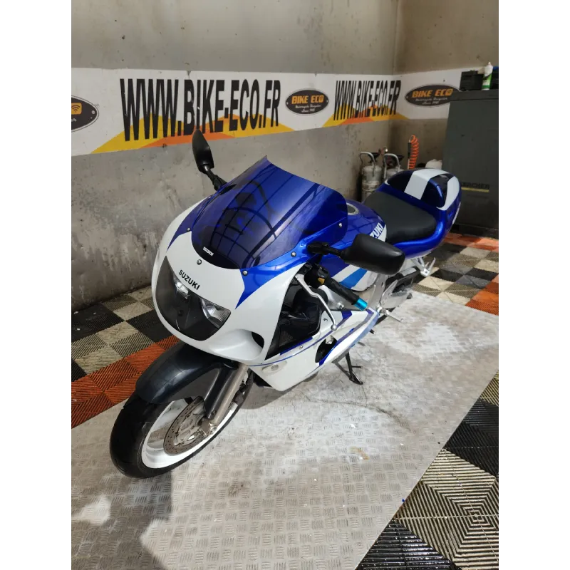 SUZUKI GSXR 600